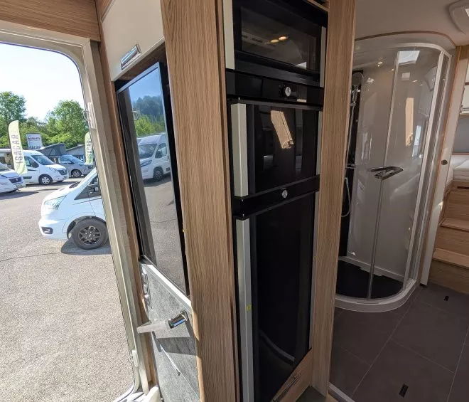 Niesmann bischoff arto 85e cloudline 40