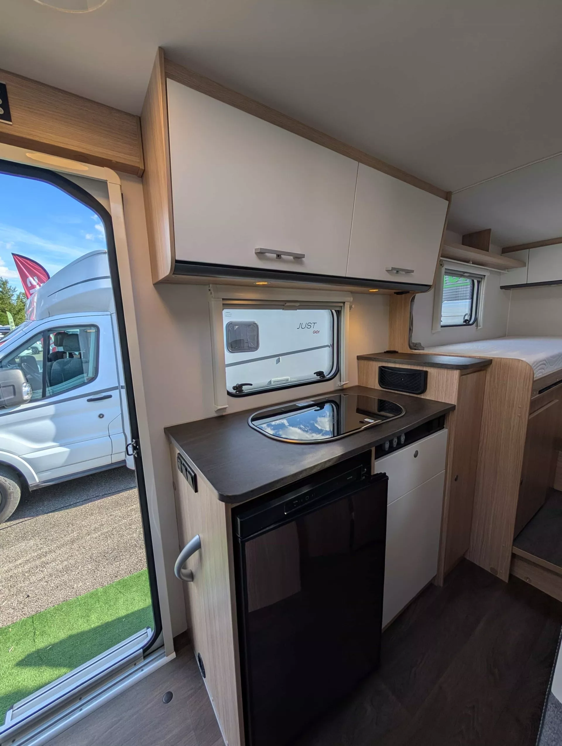 Van sunlight v66 4