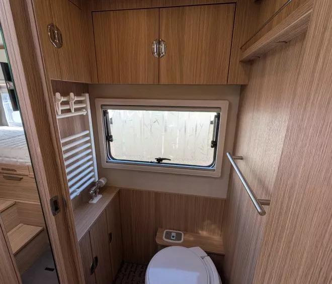 Niesmann bischoff arto 85e cloudline 47