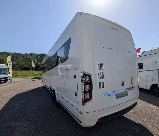 Niesmann bischoff arto 85e cloudline 9