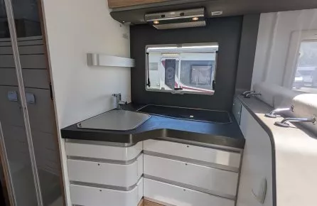 Adria sonic axess 700 sc 4