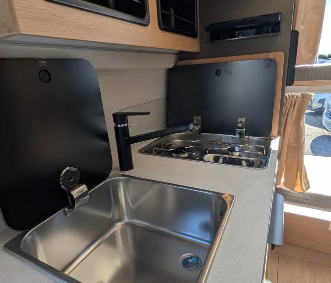 Campereve family van bloc cuisine detail