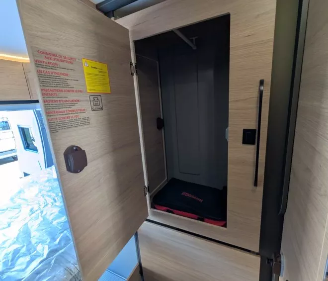 Magellan 643 air saphir modul space penderie