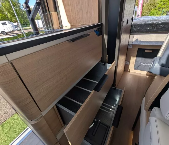 Magellan 643 air saphir rangements cuisine