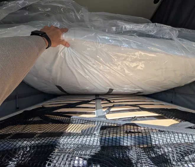Magellan 643 air saphir sommier toit relevable