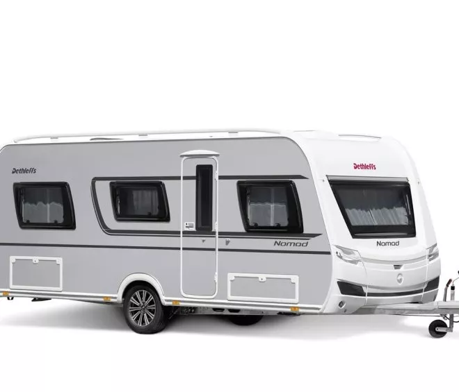 Caravane Dethleffs Nomad grise sur fond blanc