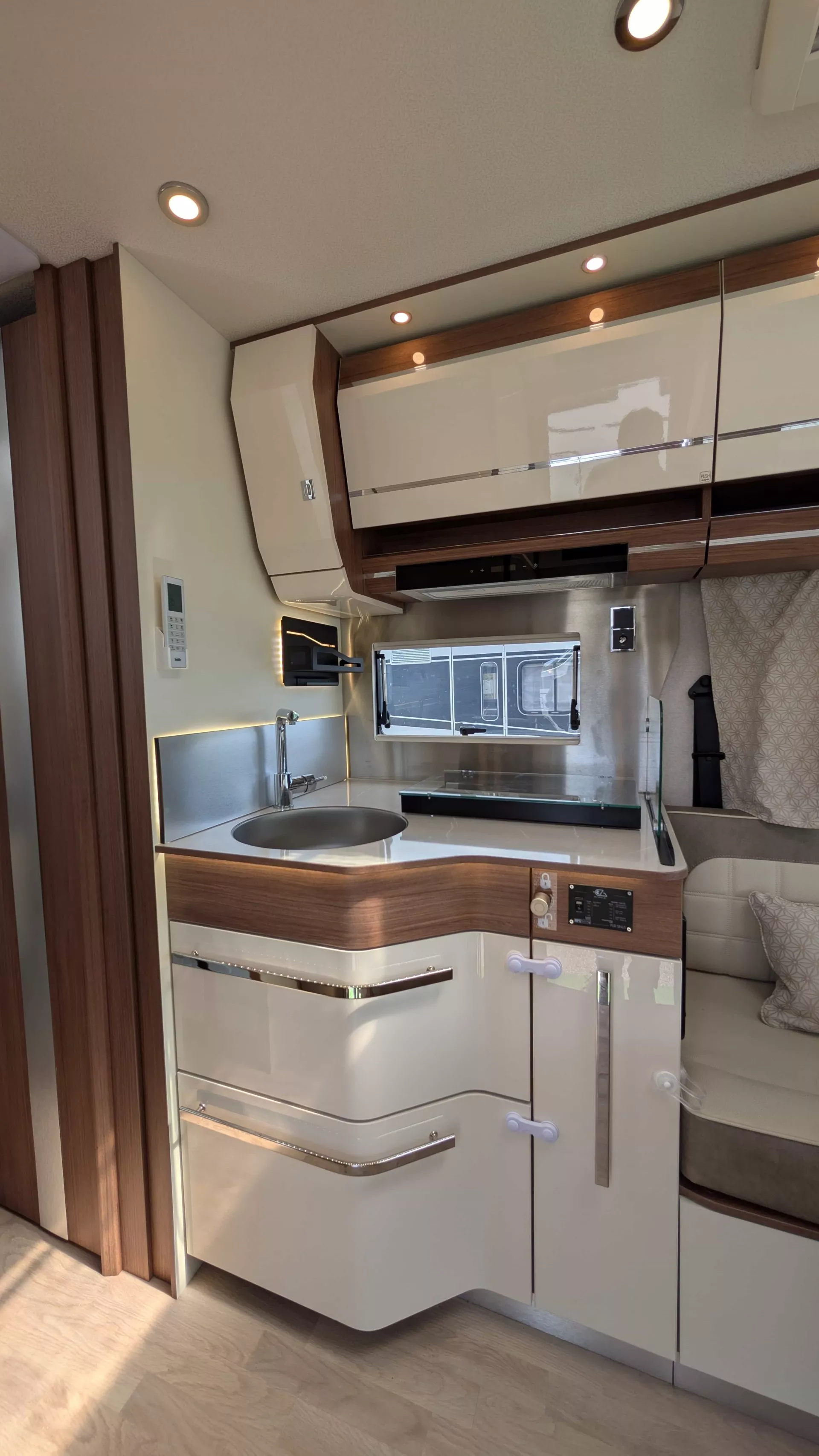 Fleurette discover 75 lmf 55 ans 5