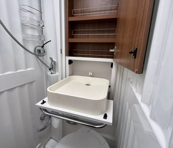 Hymer exsis t414 crossover 8