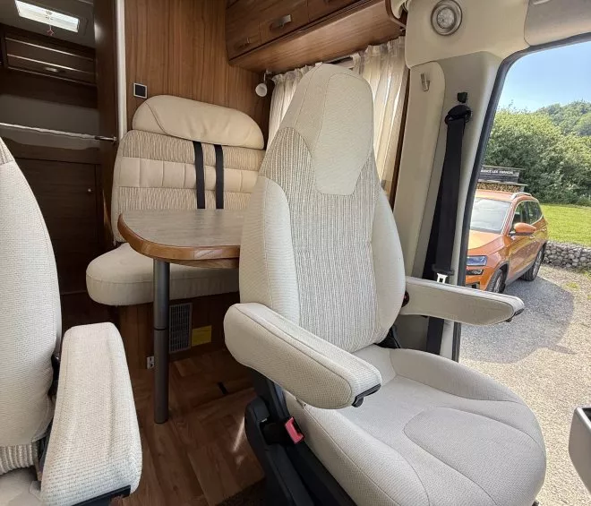 Hymer exsis t414 crossover 9