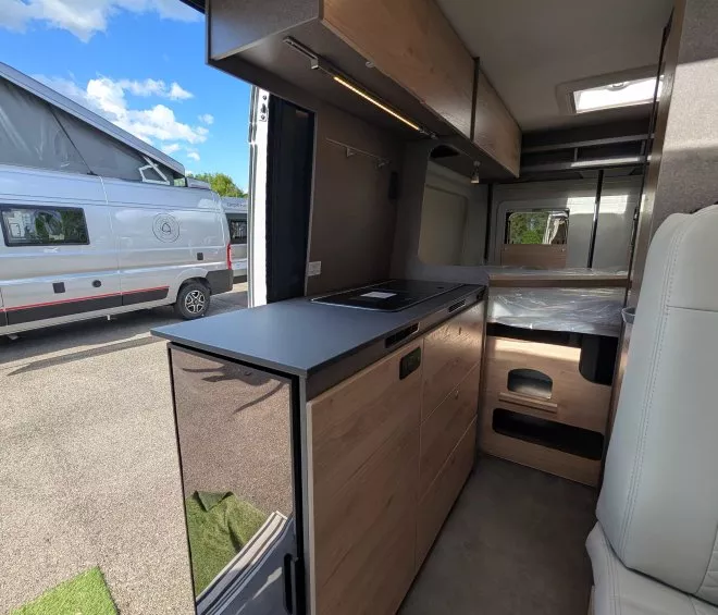Dethleffs globetrail 600 ds active plus cuisine