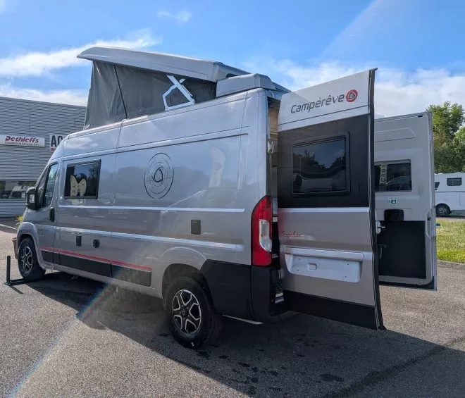 Magellan 643 air saphir exterieur 3