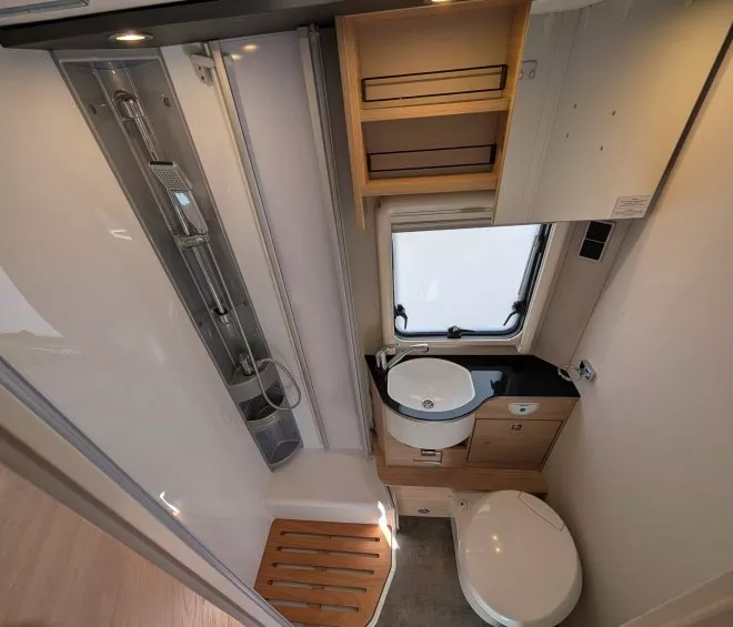 Dethleffs globebus i6 gt white 6