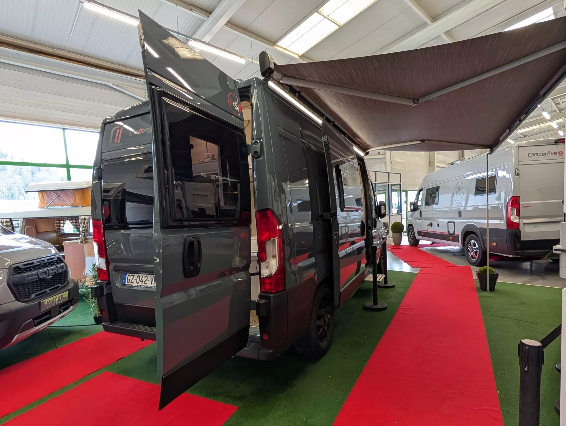 Challenger f s arriere droit