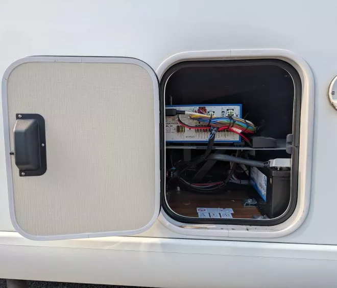 Hymer exsis t414 crossover poclain 2015 4
