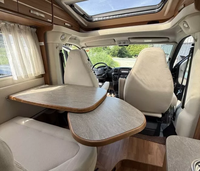 Hymer exsis t414 crossover 11