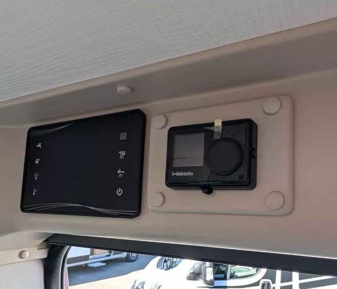 V114m sport panneau de controle