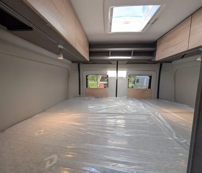 Dethleffs globetrail 600 ds active plus chambre