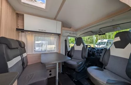 Van sunlight v66 3