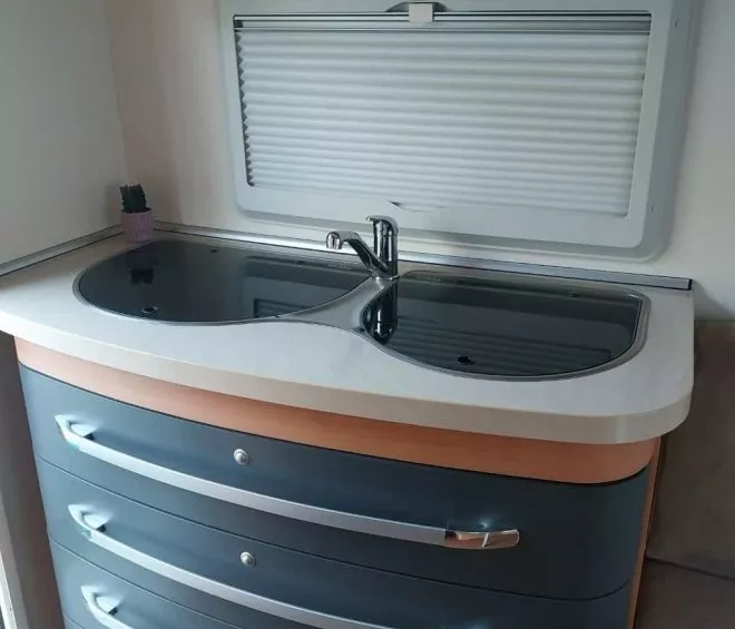 Hobby 400 sfe de luxe 12