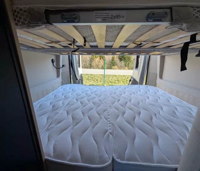 V114m sport lit inferieur bas