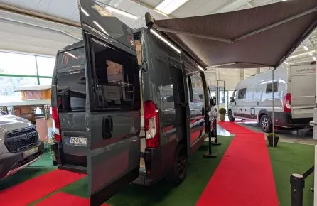 Challenger f s arriere droit