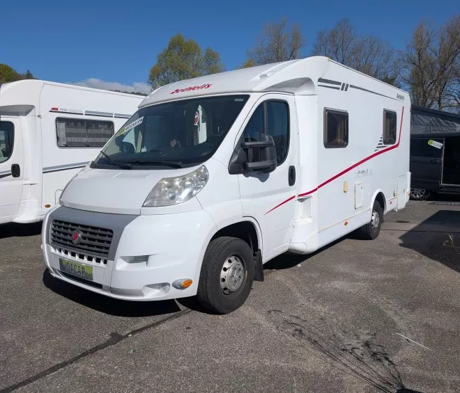 Dethleffs globe s t685 exterieur avg
