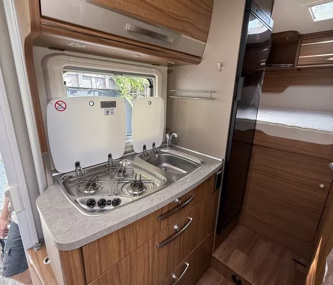 Hymer exsis t414 crossover 6