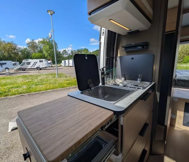 Magellan 643 air saphir bloc cuisine 2