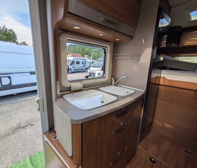 Hymer exsis t414 crossover poclain 2015 15