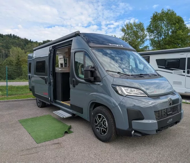 Sunlight cliff 600 x gris thunder performance grey 1