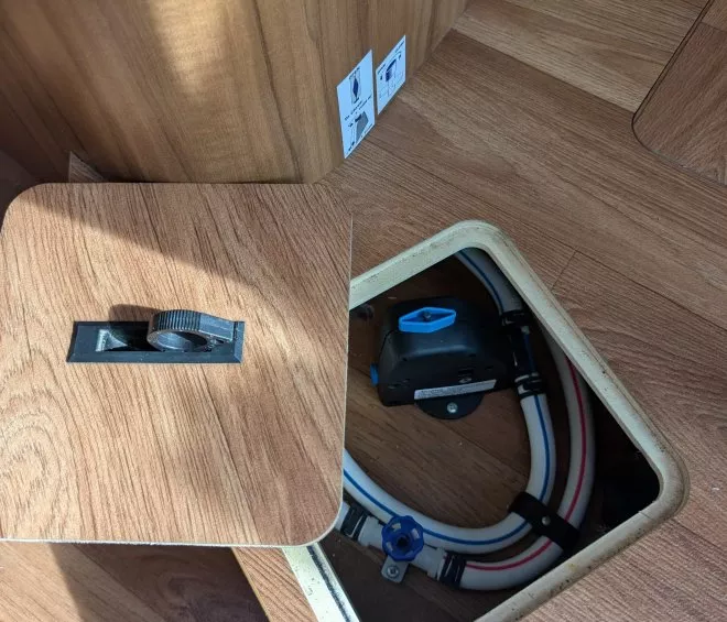 Hymer exsis t414 crossover poclain 2015 11