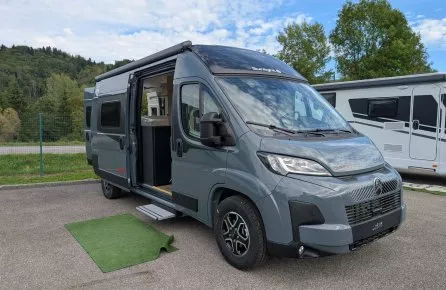 Sunlight cliff 600 x gris thunder performance grey 1