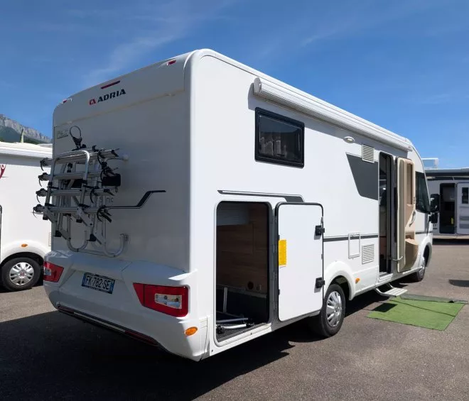 Adria sonic axess 700 sc 11