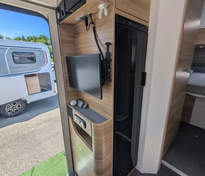 Adria sonic axess 700 sc 5