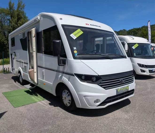 Adria sonic axess 700 sc 1