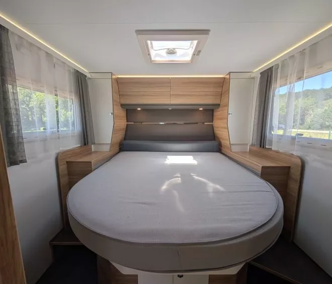 Adria sonic axess 700 sc 6