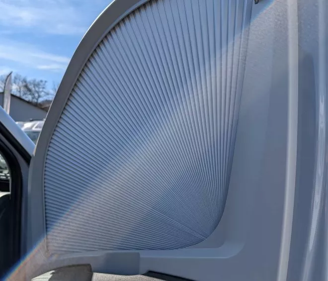 V114m sport occultants cabine