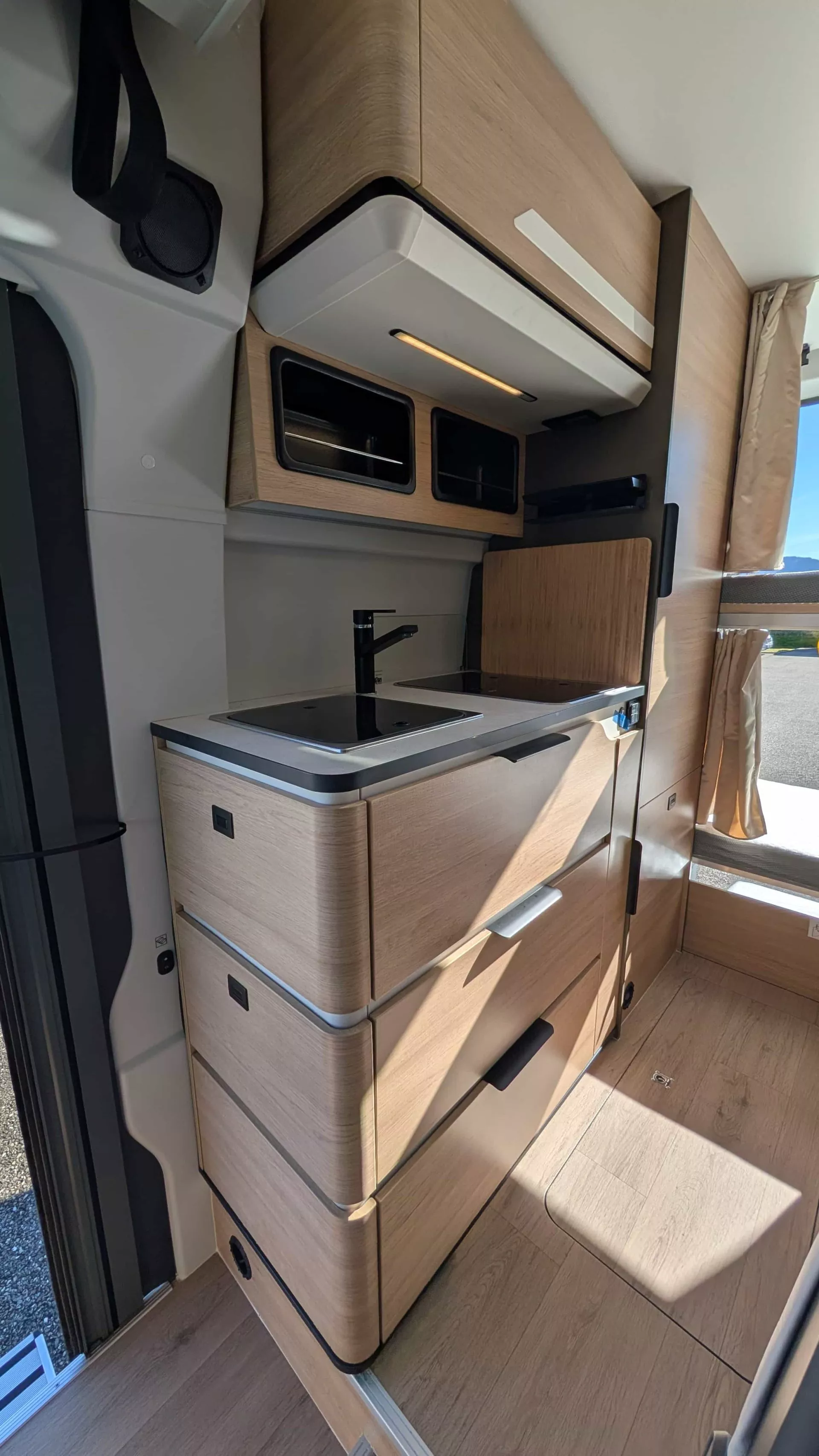 Campereve family van bloc cuisine